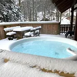 Le Renne En Bois Au Calme Avec Jacuzzi Horská chata *