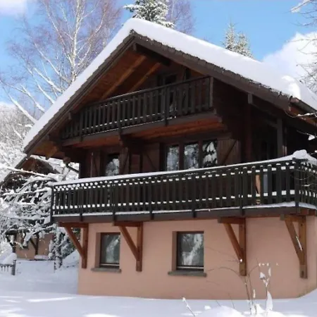 Le Renne En Bois Au Calme Avec Jacuzzi