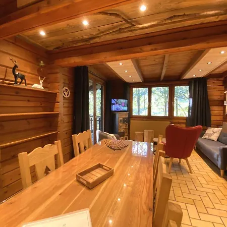 Domek alpejski Le Renne En Bois Au Calme Avec Jacuzzi