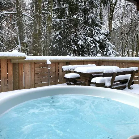 Le Renne En Bois Au Calme Avec Jacuzzi La Bresse
