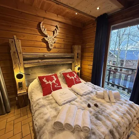 Le Renne En Bois Au Calme Avec Jacuzzi