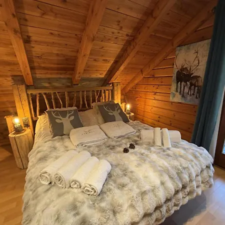 Le Renne En Bois Au Calme Avec Jacuzzi La Bresse