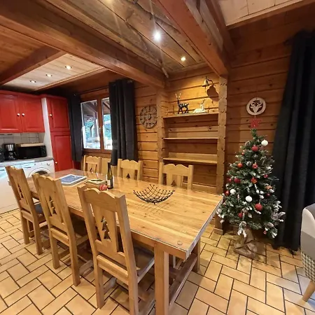 Domek alpejski Le Renne En Bois Au Calme Avec Jacuzzi