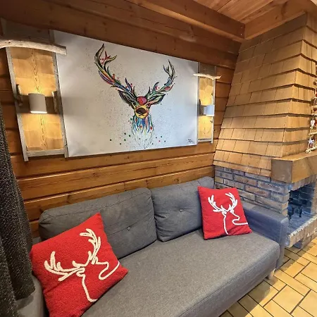 Le Renne En Bois Au Calme Avec Jacuzzi