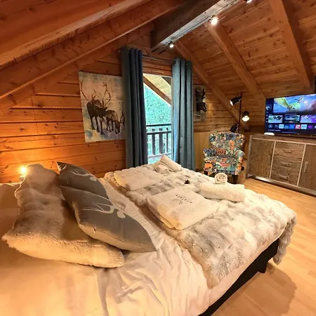 Le Renne En Bois Au Calme Avec Jacuzzi Dağ evi La Bresse