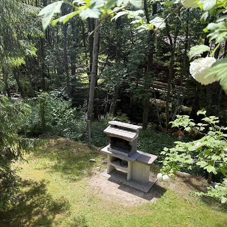 Alpehytte Le Renne En Bois Au Calme Avec Jacuzzi