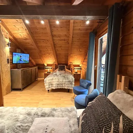 Alpehytte Le Renne En Bois Au Calme Avec Jacuzzi La Bresse