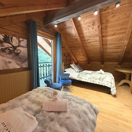 Le Renne En Bois Au Calme Avec Jacuzzi