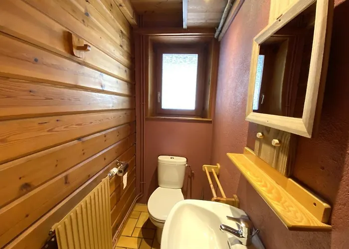 Le Renne En Bois Au Calme Avec Jacuzzi